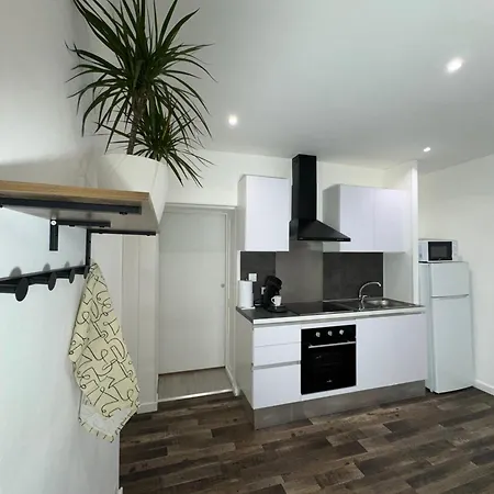 Appartamento Proche Amnéville, 2 Chambres, 5 Couchages, Cuisine, Salon, Terrasse Et Parking Rombas